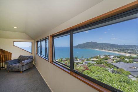 Photo of property in 5 Tirinui Crescent, Tairua, 3508