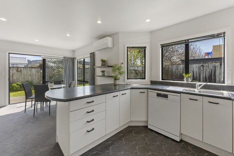 Photo of property in 22 Granville Street, Silverstream, Upper Hutt, 5019