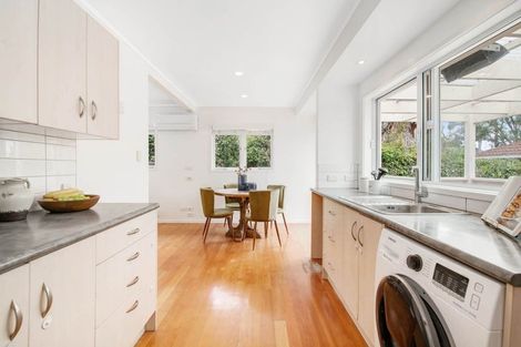 Photo of property in 5 William Souter Street, Forrest Hill, Auckland, 0620