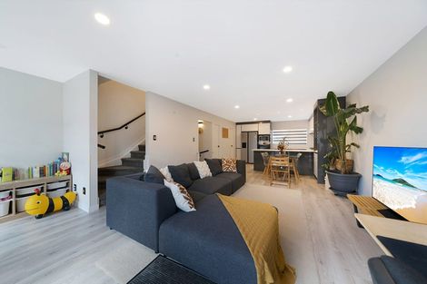 Photo of property in 6 Meritage Lane, Te Atatu South, Auckland, 0610