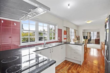 Photo of property in 5 Imatra Place, Sunnyhills, Auckland, 2010