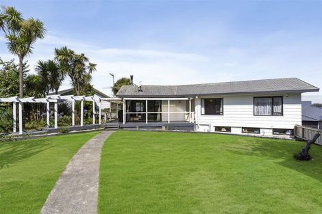 Photo of property in 8 Lorelei Place, Opaheke, Papakura, 2113