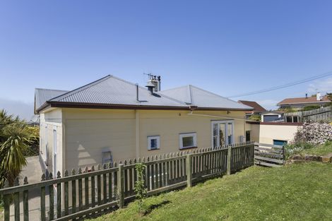 Photo of property in 6 Earn Street, Oamaru North, Oamaru, 9400