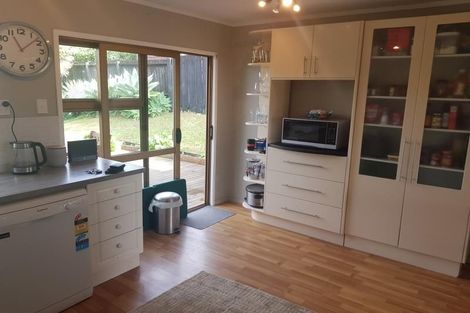 Photo of property in 2/24 Redwing Street, Browns Bay, Auckland, 0630