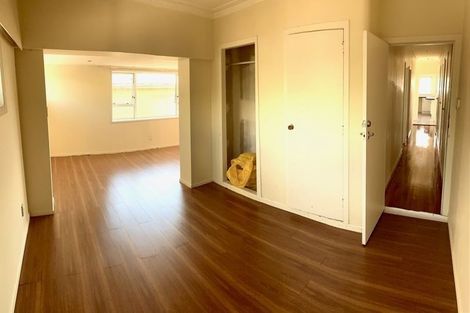 Photo of property in 80 East Tamaki Road, Papatoetoe, Auckland, 2025