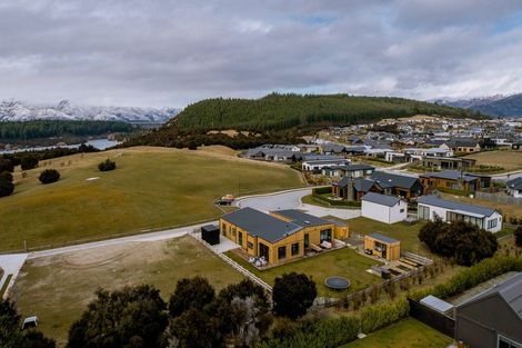 Photo of property in 9 Bull Ridge, Wanaka, 9305