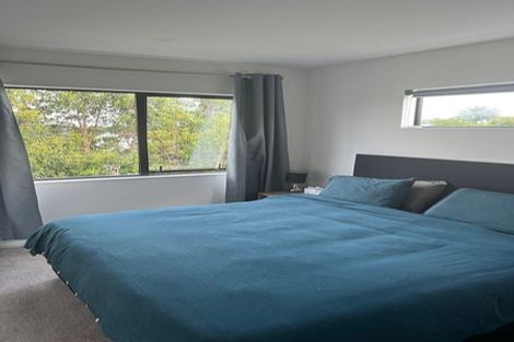 Photo of property in 17b Craigbank Avenue, New Lynn, Auckland, 0600