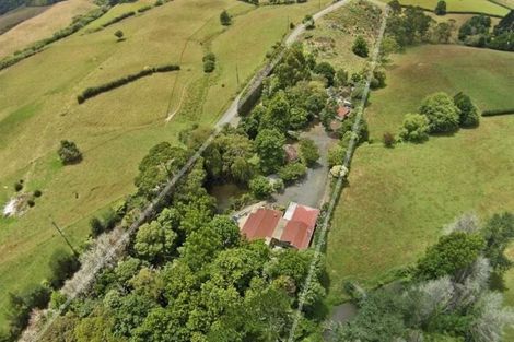 Photo of property in 65 Golding Road, Pukekohe, 2677