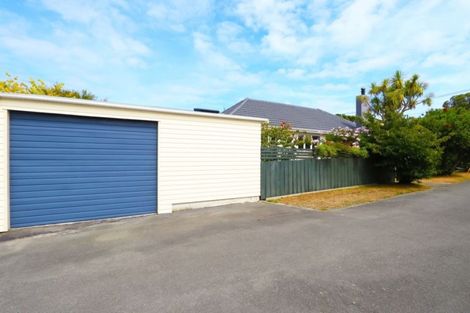 Photo of property in 41 Pukatea Street, Eastbourne, Lower Hutt, 5013