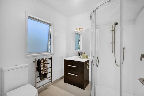 Photo of property in 82 Awanui Street, Merrilands, New Plymouth, 4312