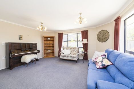 Photo of property in 10 Brooklyn Heights Drive, Kelvin Grove, Palmerston North, 4414