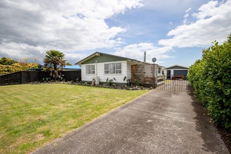 Photo of property in 48 Mahana Road, Ngatea, 3503