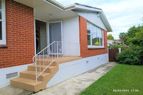 Photo of property in 34 Reeves Road, Pakuranga, Auckland, 2010