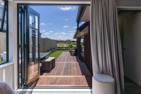 Photo of property in 39 Dow Square, Wigram, Christchurch, 8025