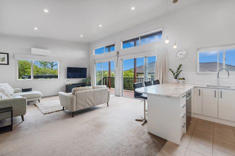 Photo of property in 1/9 Watea Road, Torbay, Auckland, 0630