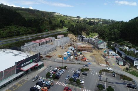 Photo of property in 1 Ara Paiwhenua, Tawa, Wellington, 5028