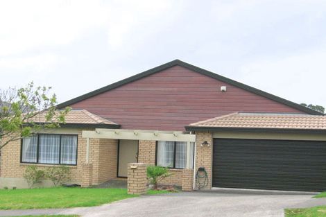 Photo of property in 5 Ponderosa Drive, Oteha, Auckland, 0632