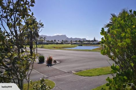 Photo of property in 122 Barbados Way, One Tree Point, 0118