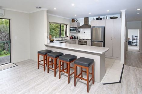 Photo of property in 23 Westglen Place, Ranui, Auckland, 0612