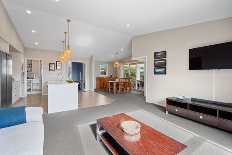 Photo of property in 34 Awatira Drive, Papamoa Beach, Papamoa, 3118