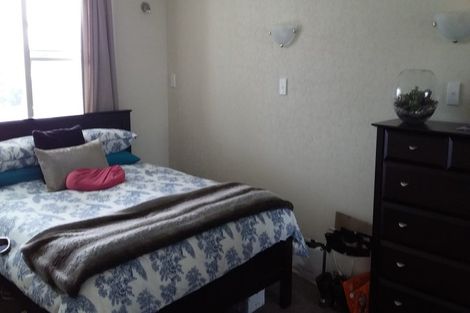 Photo of property in 2 The Promenade, Takapuna, Auckland, 0622