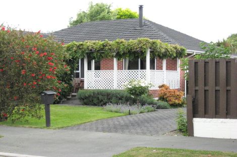 Photo of property in 5 Delph Street, Avonhead, Christchurch, 8042