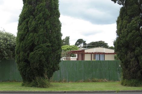 Photo of property in 13 Williams Street, Gisborne, 4010