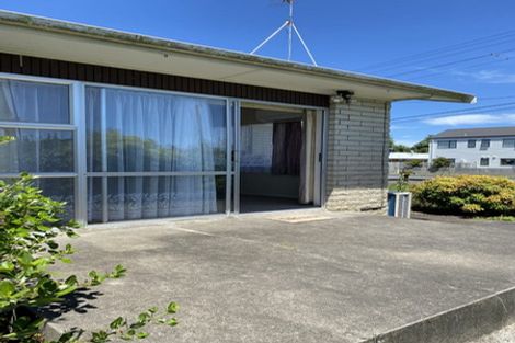 Photo of property in 142 Old Farm Road, Hamilton East, Hamilton, 3216