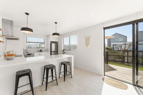 Photo of property in 1 Chrysler Street, Papamoa, 3118