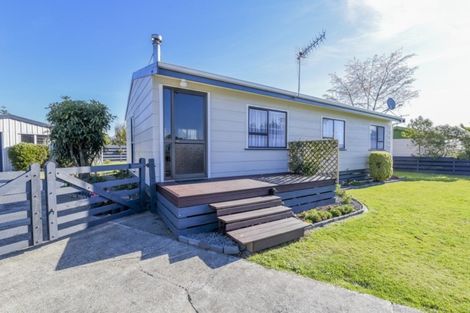 Photo of property in 4 Kirkcaldie Grove, Levin, 5510