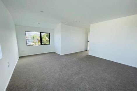 Photo of property in 1b Tui Glen Road, Birkenhead, Auckland, 0626