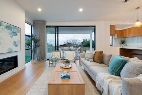 Photo of property in 12b Newburn Road, Waiake, Auckland, 0630