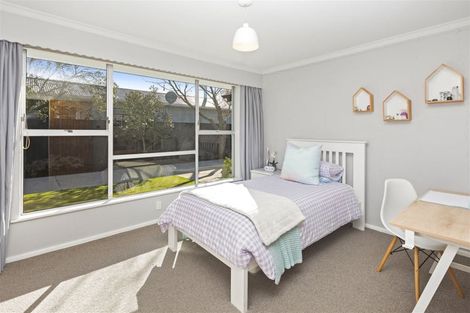 Photo of property in 4 Templetons Road, Hillmorton, Christchurch, 8025