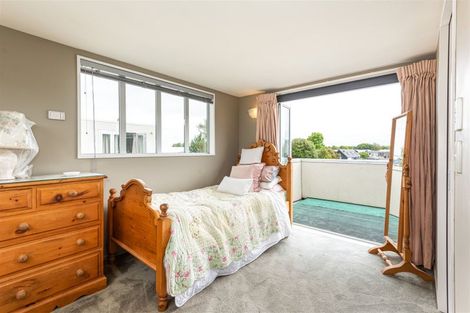 Photo of property in 88a Brockworth Place, Riccarton, Christchurch, 8011