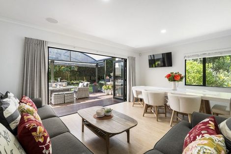 Photo of property in 7 Emerald Way, Rosedale, Auckland, 0632