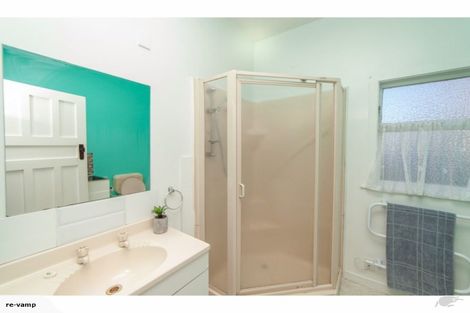 Photo of property in 131 Olliviers Road, Phillipstown, Christchurch, 8011