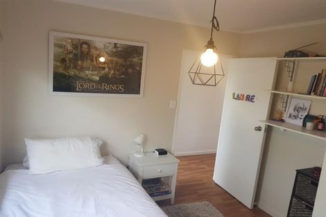 Photo of property in 2/24 Redwing Street, Browns Bay, Auckland, 0630