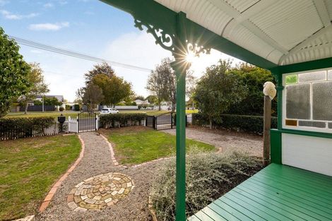 Photo of property in 128 Victoria Street, Cambridge, 3434