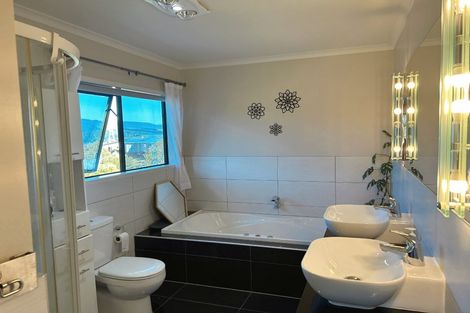 Photo of property in 16 Frankie Stevens Place, Riverstone Terraces, Upper Hutt, 5018