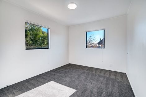 Photo of property in 2/24 Miro Street, New Lynn, Auckland, 0600