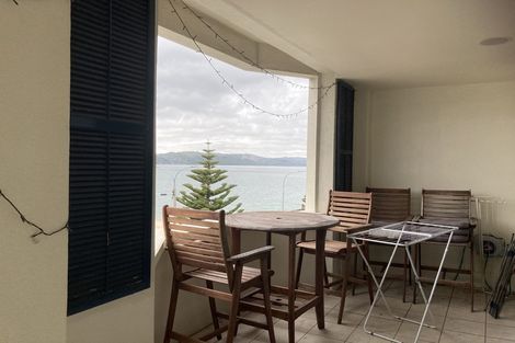 Photo of property in 3/154 Oriental Parade, Oriental Bay, Wellington, 6011