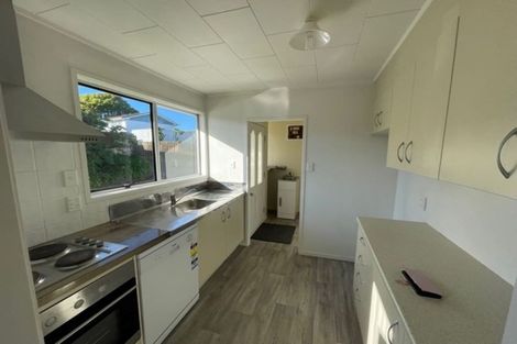 Photo of property in 2/63 Archmillen Avenue, Pakuranga Heights, Auckland, 2010