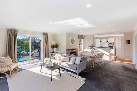 Photo of property in 17 Ilfracombe Place, Burnside, Christchurch, 8053