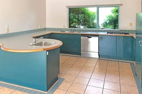 Photo of property in 3 Khaleel Place, Henderson, Auckland, 0612