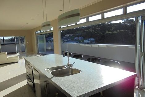 Photo of property in 19 Hawaiian Parade, Arkles Bay, Whangaparaoa, 0932