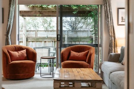 Photo of property in 3 Taioma Close, Papamoa, 3118