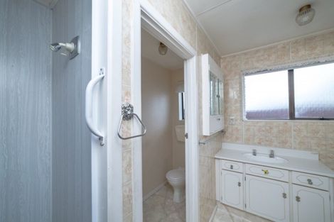 Photo of property in 14 Fisher Place, Carterton, 5713