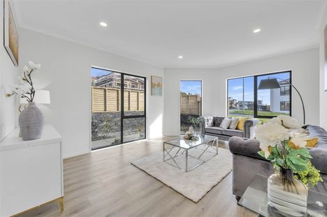 Photo of property in 18 Aklander Rise, Flat Bush, Auckland, 2019