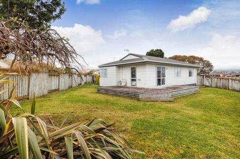 Photo of property in 31 Lydia Place, Kelvin Grove, Palmerston North, 4414