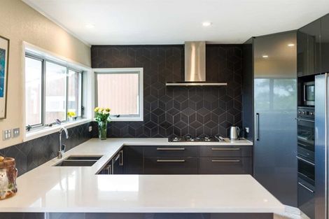 Photo of property in 129 Glamorgan Drive, Torbay, Auckland, 0630